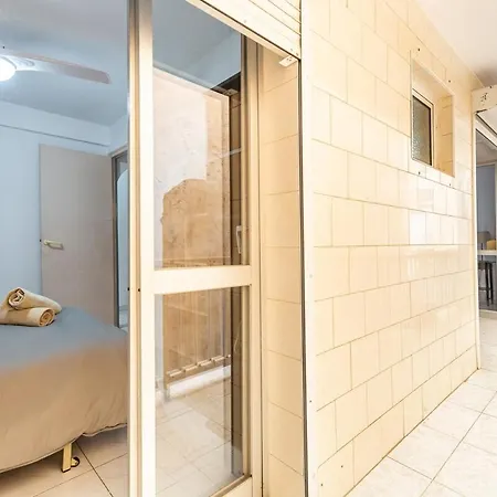 Executive With Balcony - High-end Paseo Maritimo דירה פואנגירולה